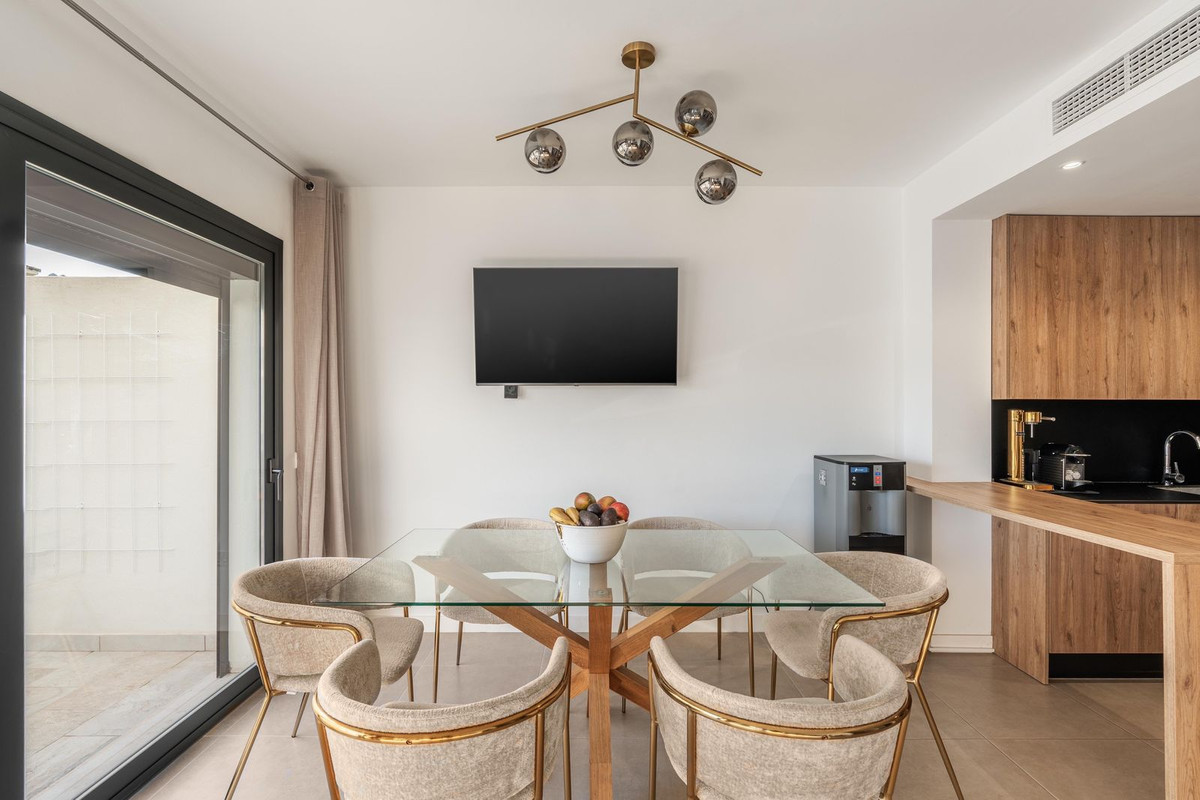 3 Bed Townhouse for sale in El Paraiso Costa Del Sol, Málaga, Spain