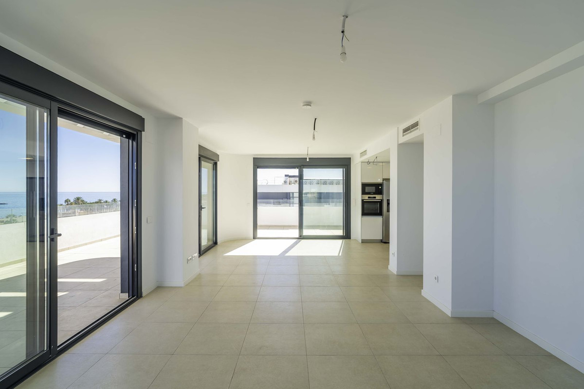 4 Bed Apartment for sale in Los Alamos Costa Del Sol, Málaga, Spain