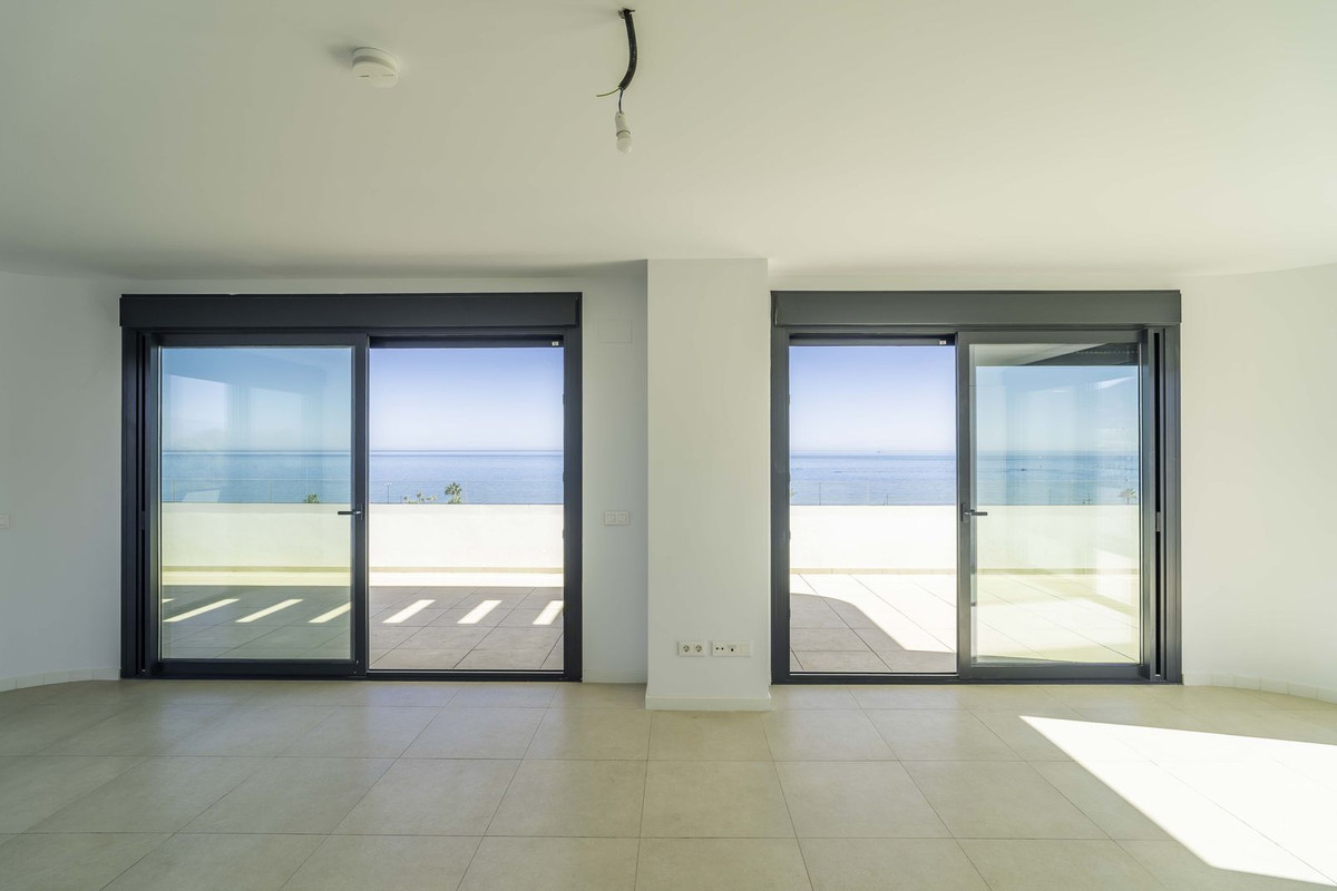 4 Bed Apartment for sale in Los Alamos Costa Del Sol, Málaga, Spain