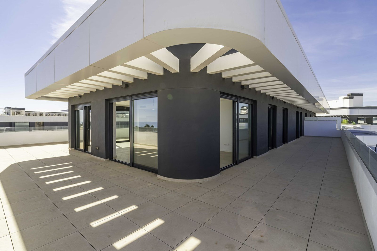 4 Bed Apartment for sale in Los Alamos Costa Del Sol, Málaga, Spain