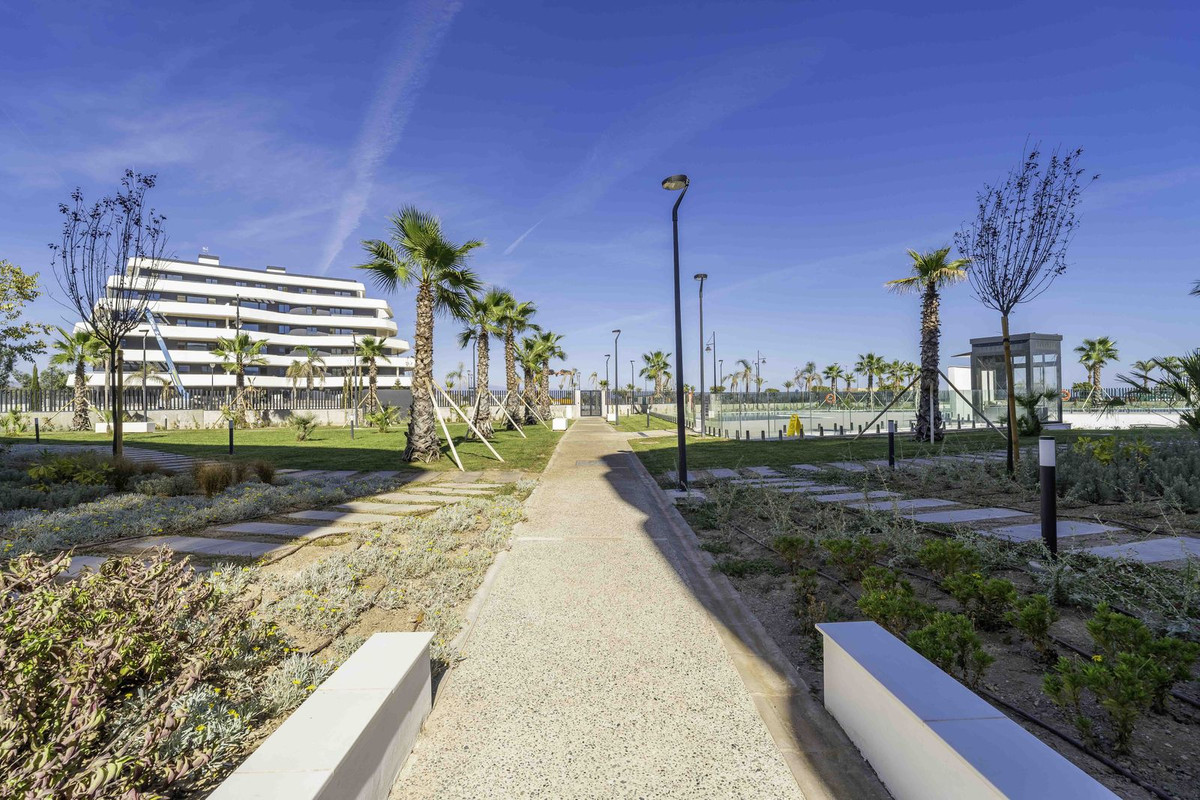 4 Bed Apartment for sale in Los Alamos Costa Del Sol, Málaga, Spain