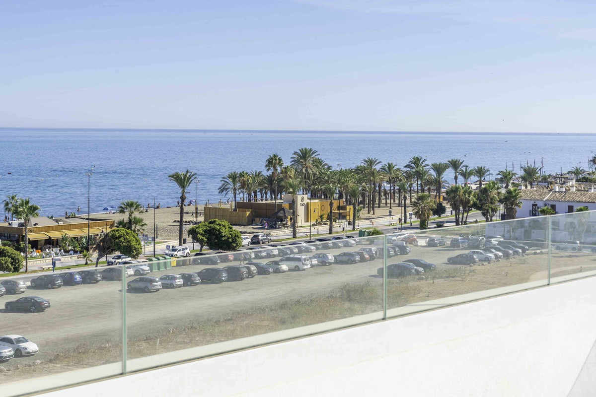 4 Bed Apartment for sale in Los Alamos Costa Del Sol, Málaga, Spain