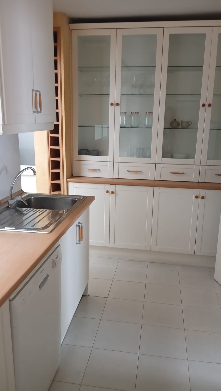 4 Bed Apartment for sale in Marbella Costa Del Sol, Málaga, Spain