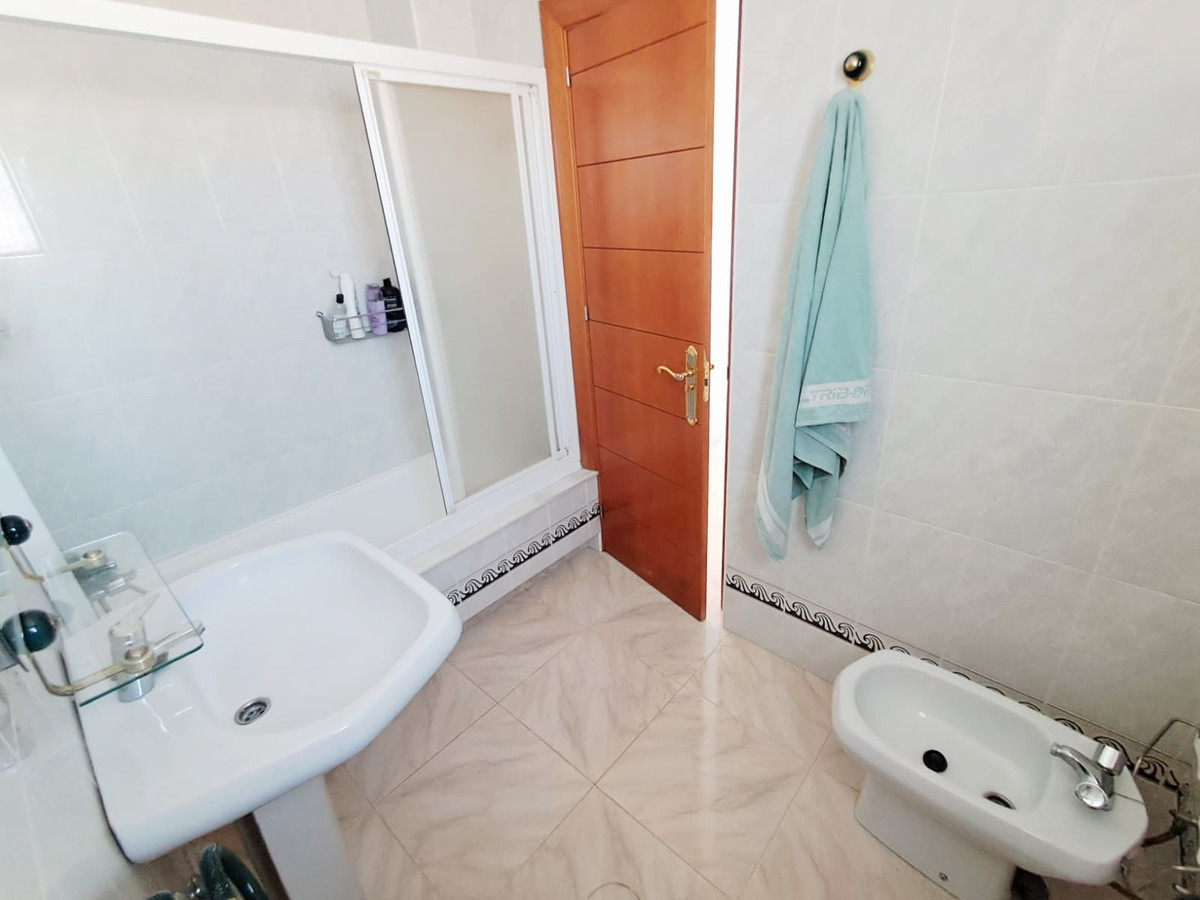 5 Bed Townhouse for sale in Benalmadena Costa Del Sol, Málaga, Spain