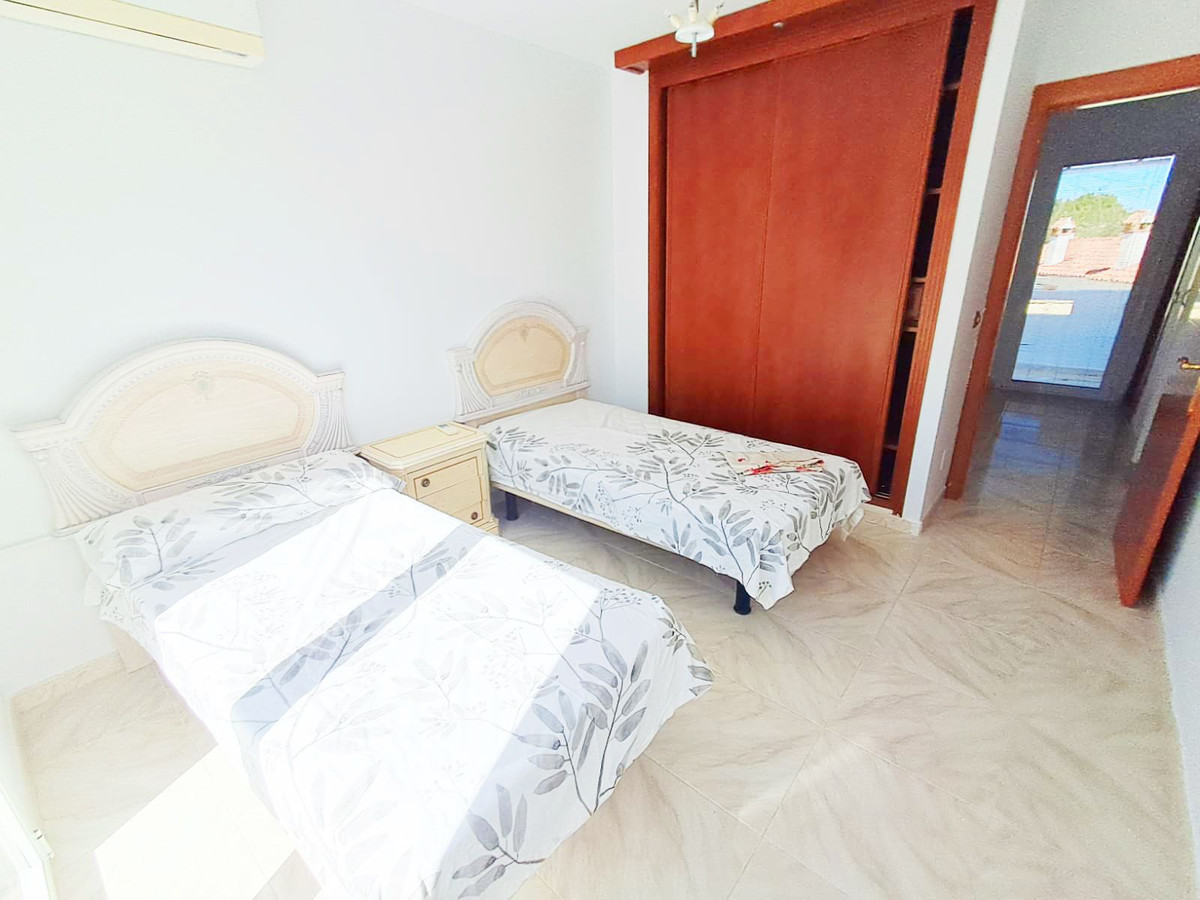 5 Bed Townhouse for sale in Benalmadena Costa Del Sol, Málaga, Spain