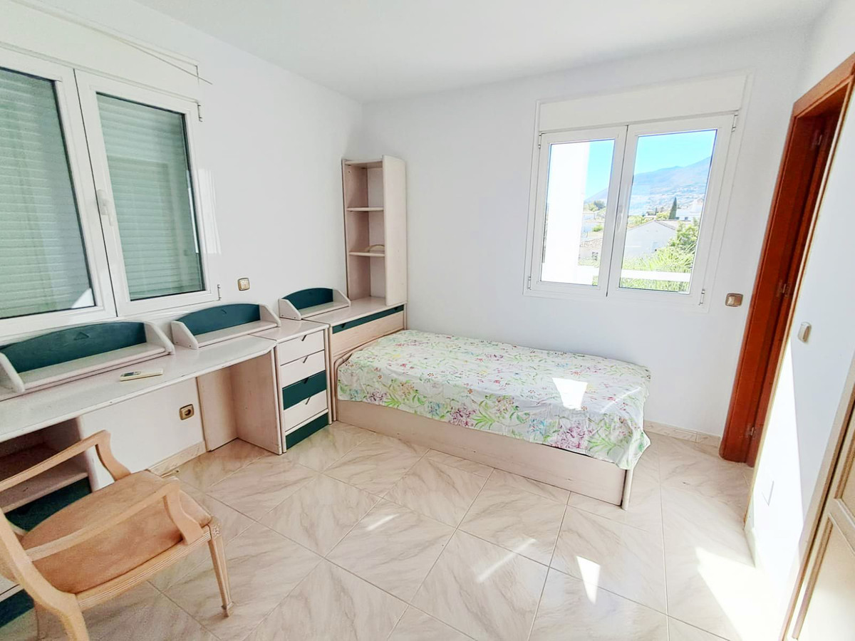 5 Bed Townhouse for sale in Benalmadena Costa Del Sol, Málaga, Spain