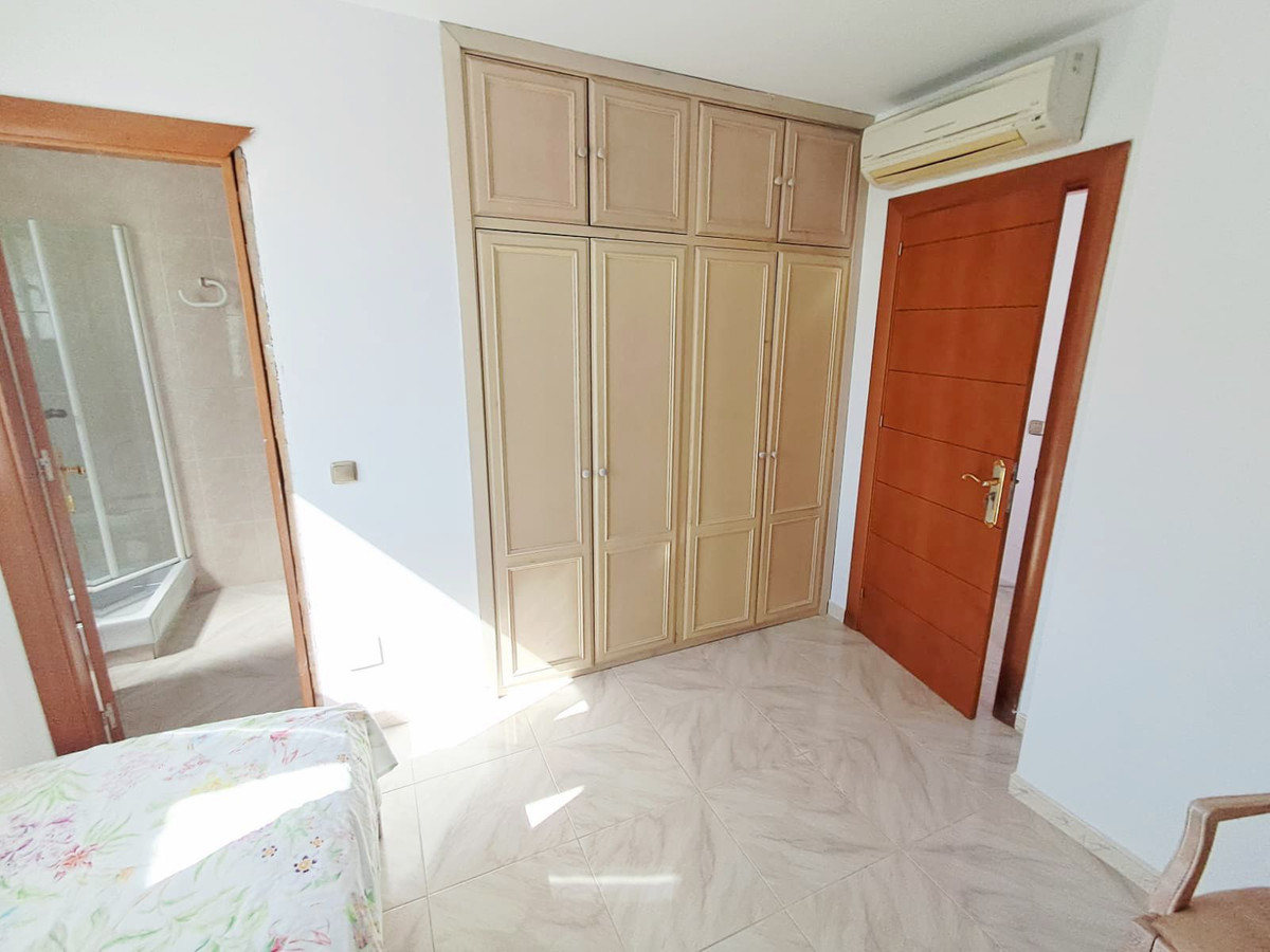 5 Bed Townhouse for sale in Benalmadena Costa Del Sol, Málaga, Spain