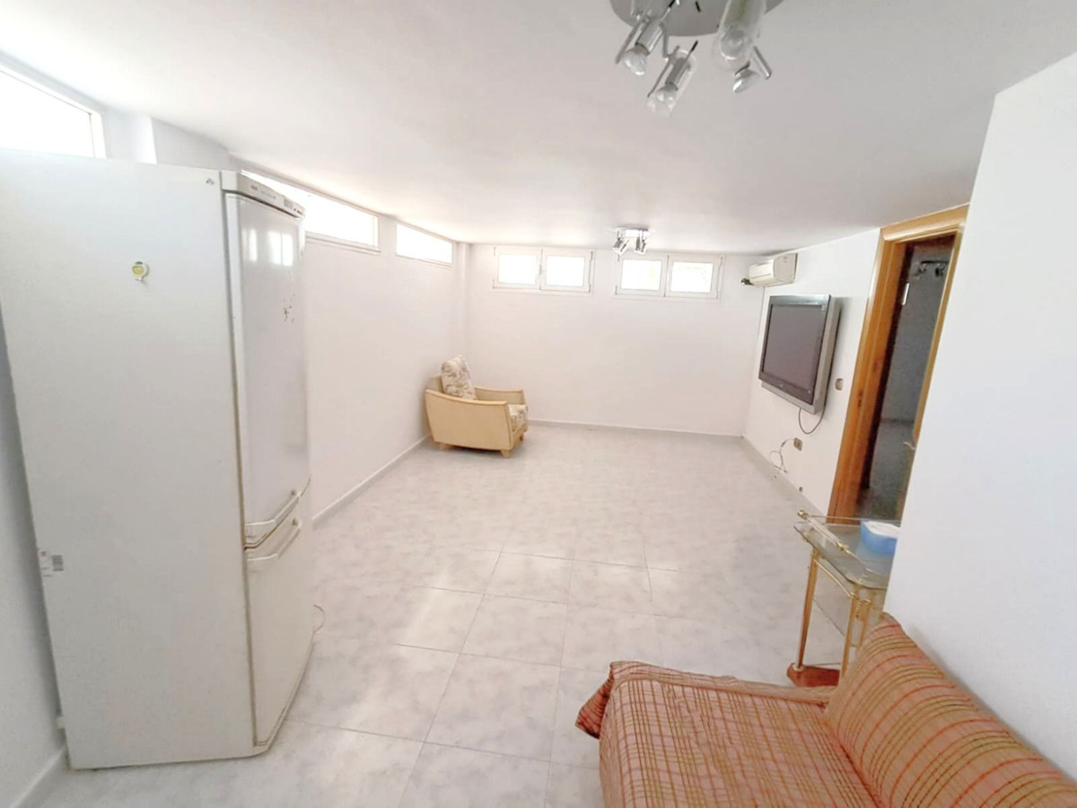 5 Bed Townhouse for sale in Benalmadena Costa Del Sol, Málaga, Spain