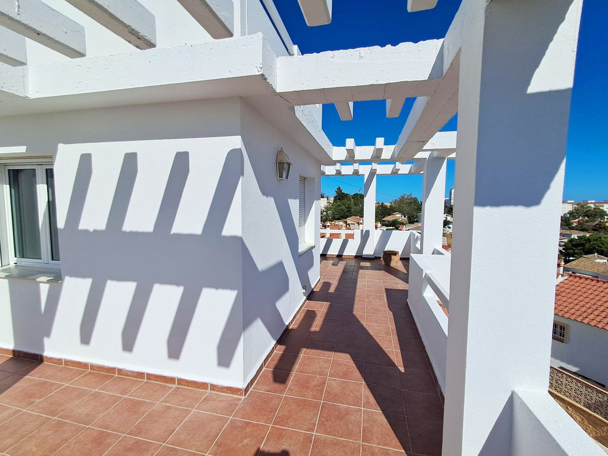 5 Bed Townhouse for sale in Benalmadena Costa Del Sol, Málaga, Spain