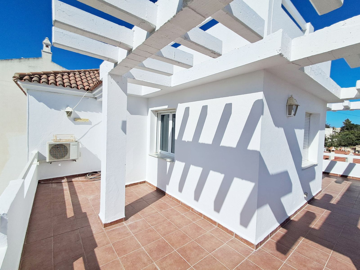 5 Bed Townhouse for sale in Benalmadena Costa Del Sol, Málaga, Spain