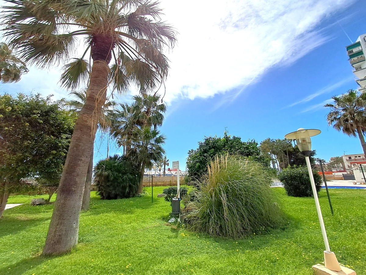Apartment for sale in Benalmadena Costa Costa Del Sol, Málaga, Spain