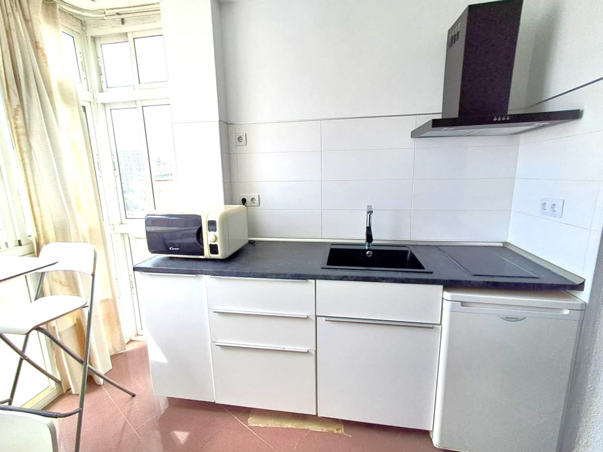 Apartment for sale in Benalmadena Costa Costa Del Sol, Málaga, Spain