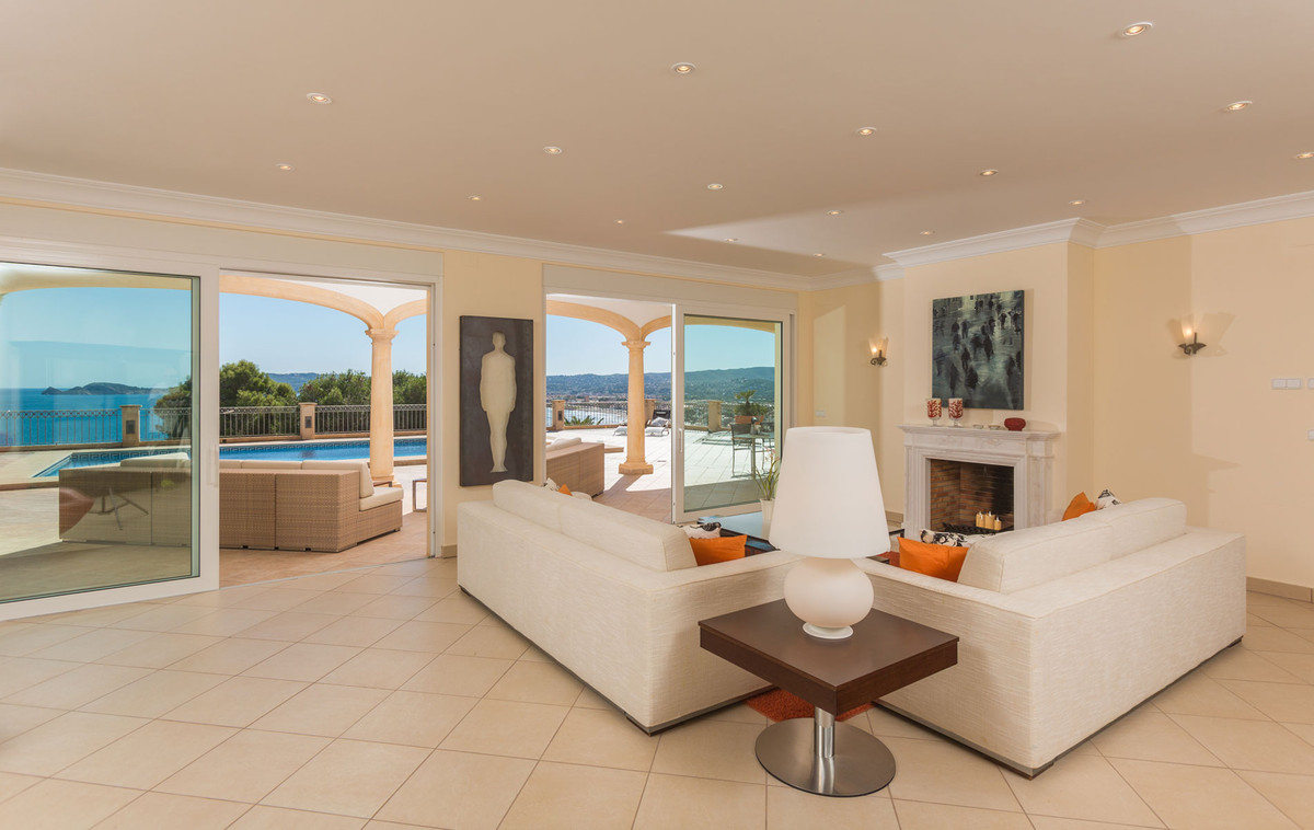 7 Bed Townhouse for sale in Javea Costa Blanca, Alicante, Spain