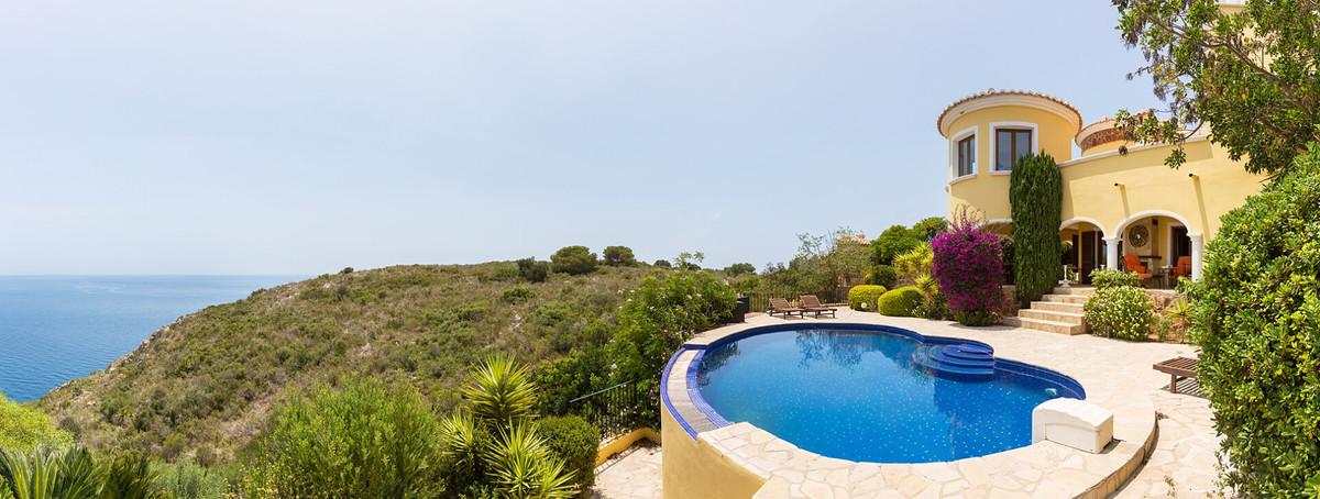 4 Bed Townhouse for sale in Cumbre Del Sol Costa Blanca, Alicante, Spain