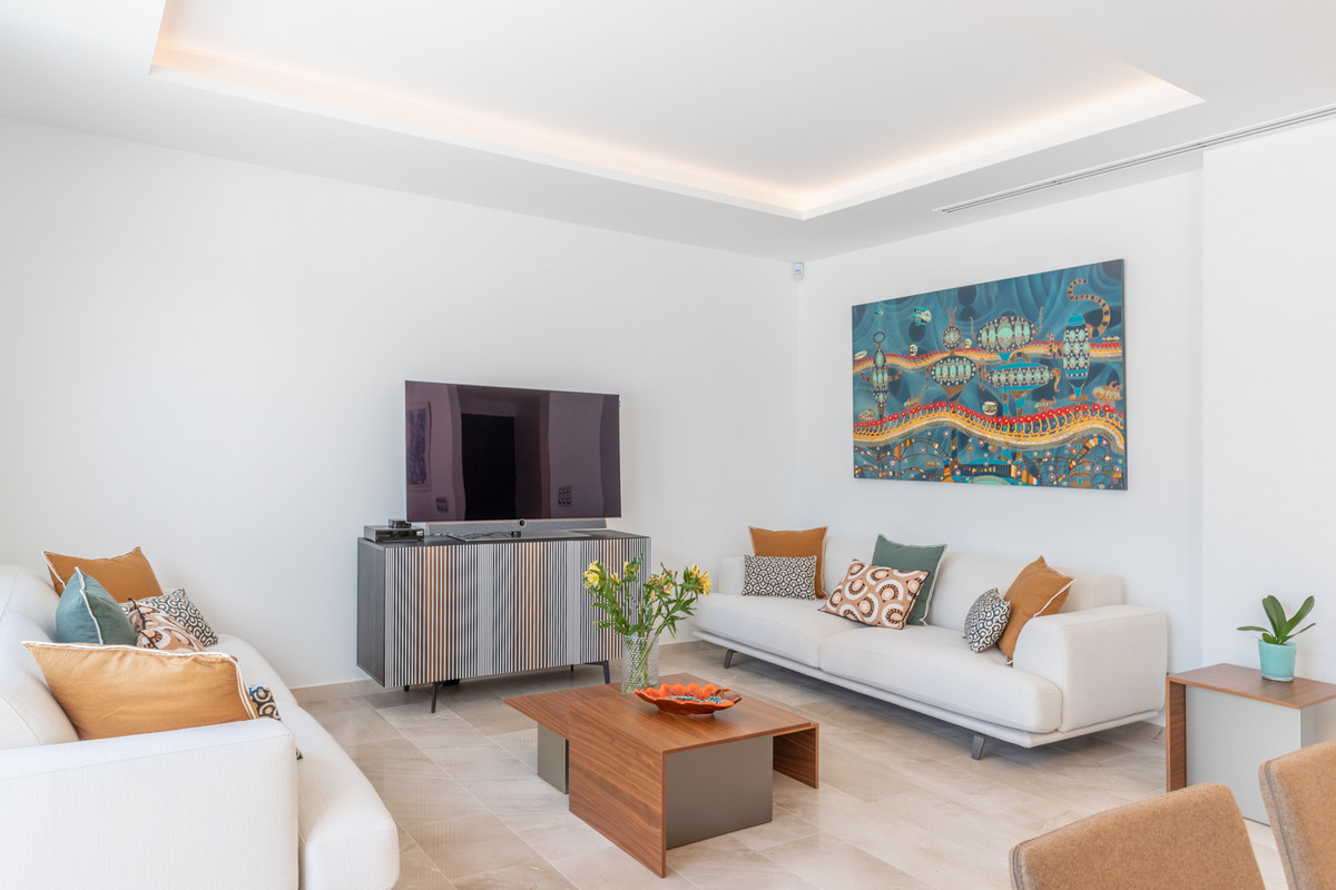 Se vende Villa - Chalet de 4 dormitorios en Costa Blanca, Alicante, España