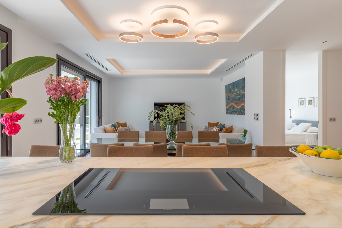 Se vende Villa - Chalet de 4 dormitorios en Costa Blanca, Alicante, España