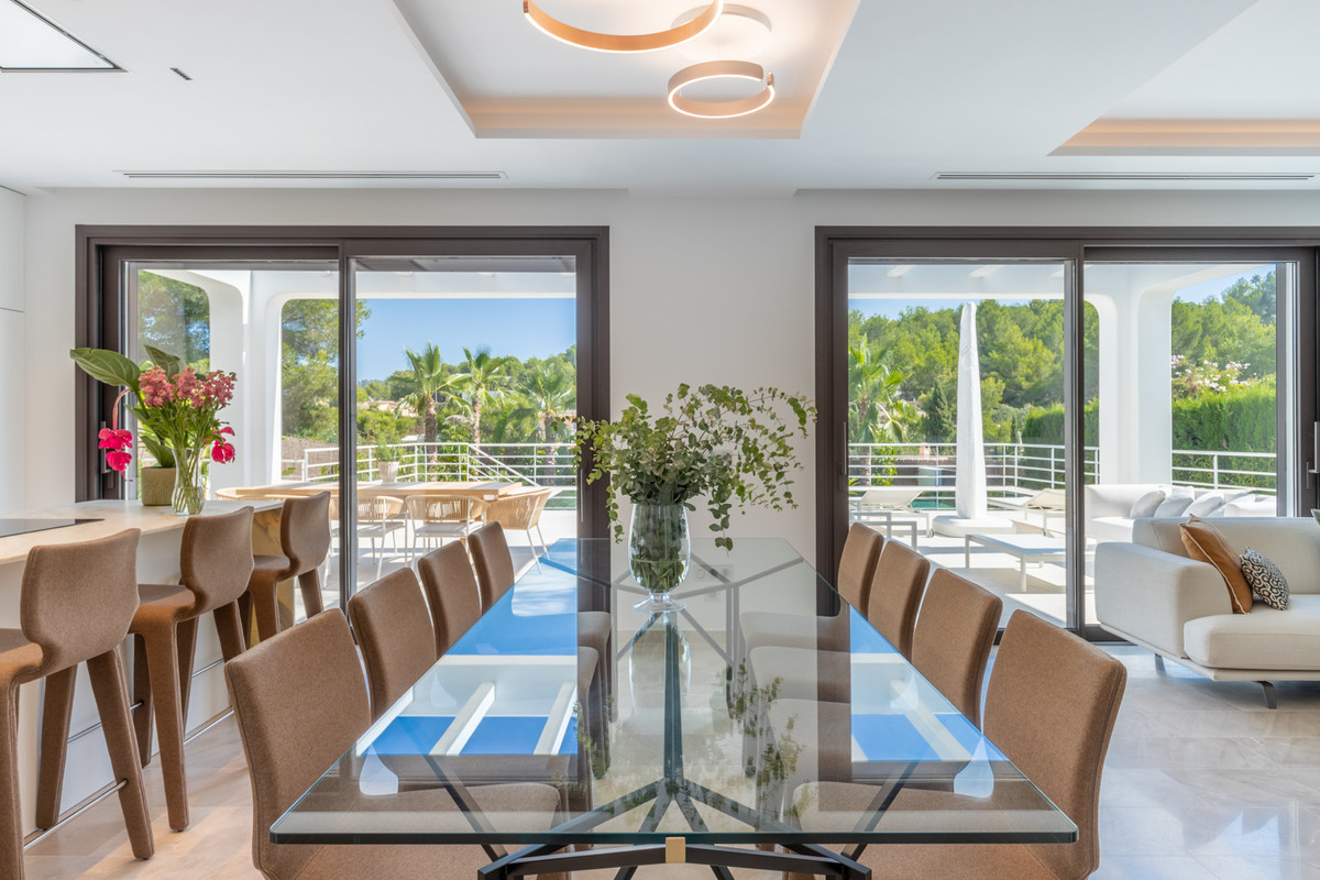 Se vende Villa - Chalet de 4 dormitorios en Costa Blanca, Alicante, España