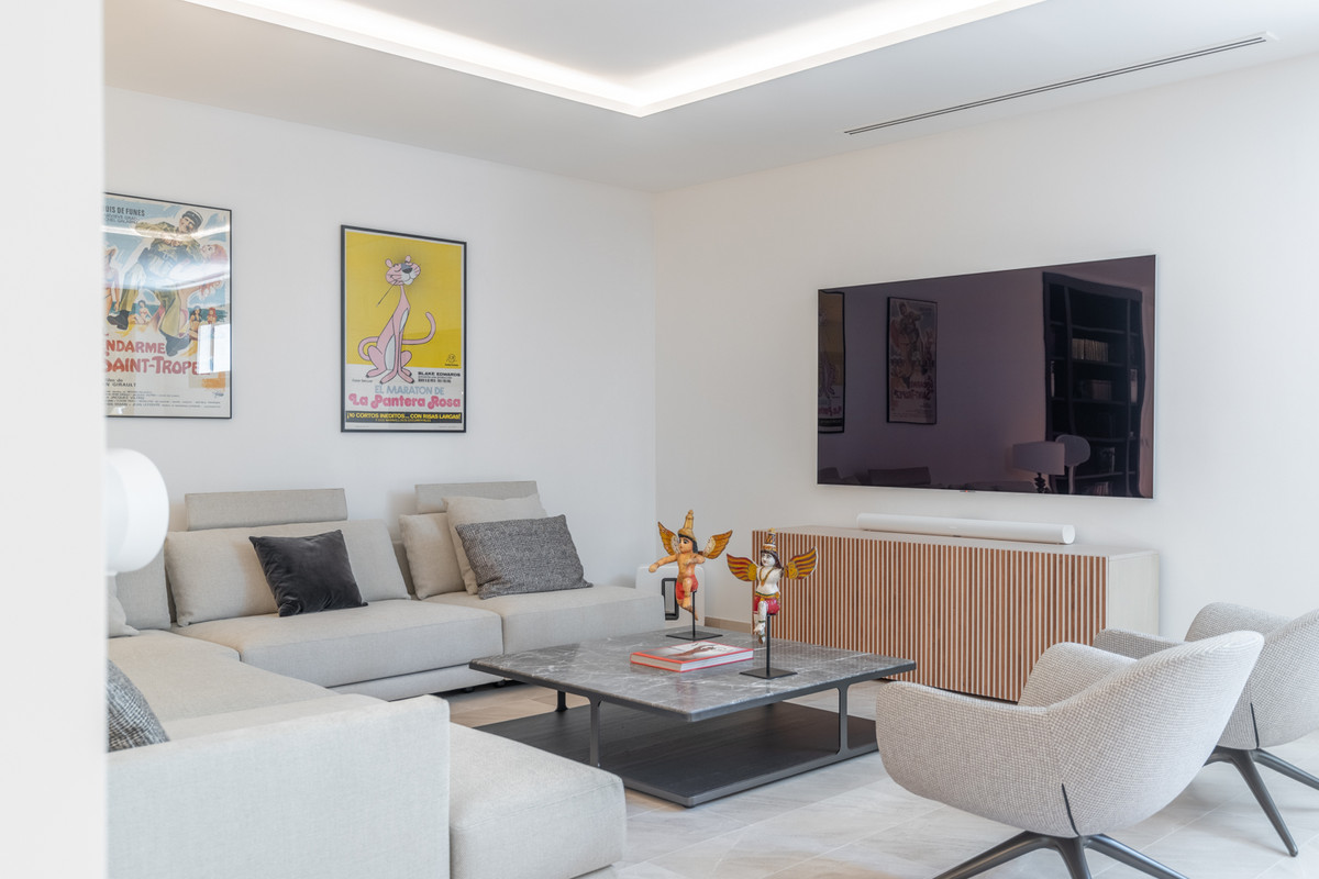 Se vende Villa - Chalet de 4 dormitorios en Costa Blanca, Alicante, España