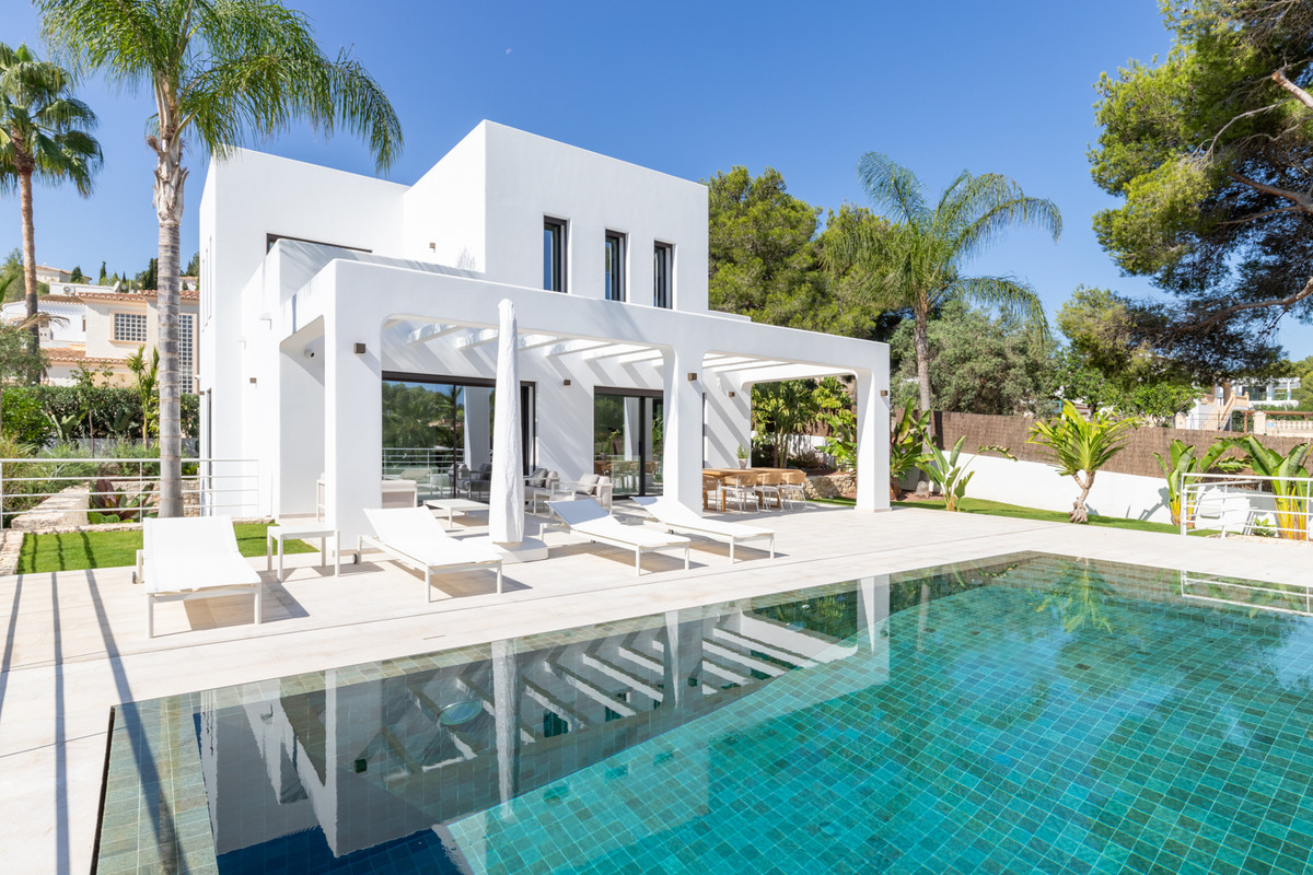 Se vende Villa - Chalet de 4 dormitorios en Costa Blanca, Alicante, España