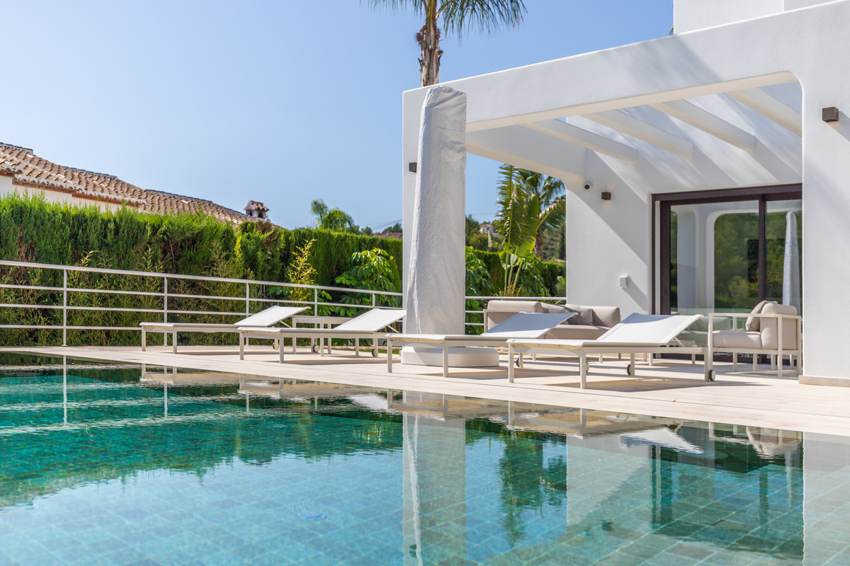 Se vende Villa - Chalet de 4 dormitorios en Costa Blanca, Alicante, España