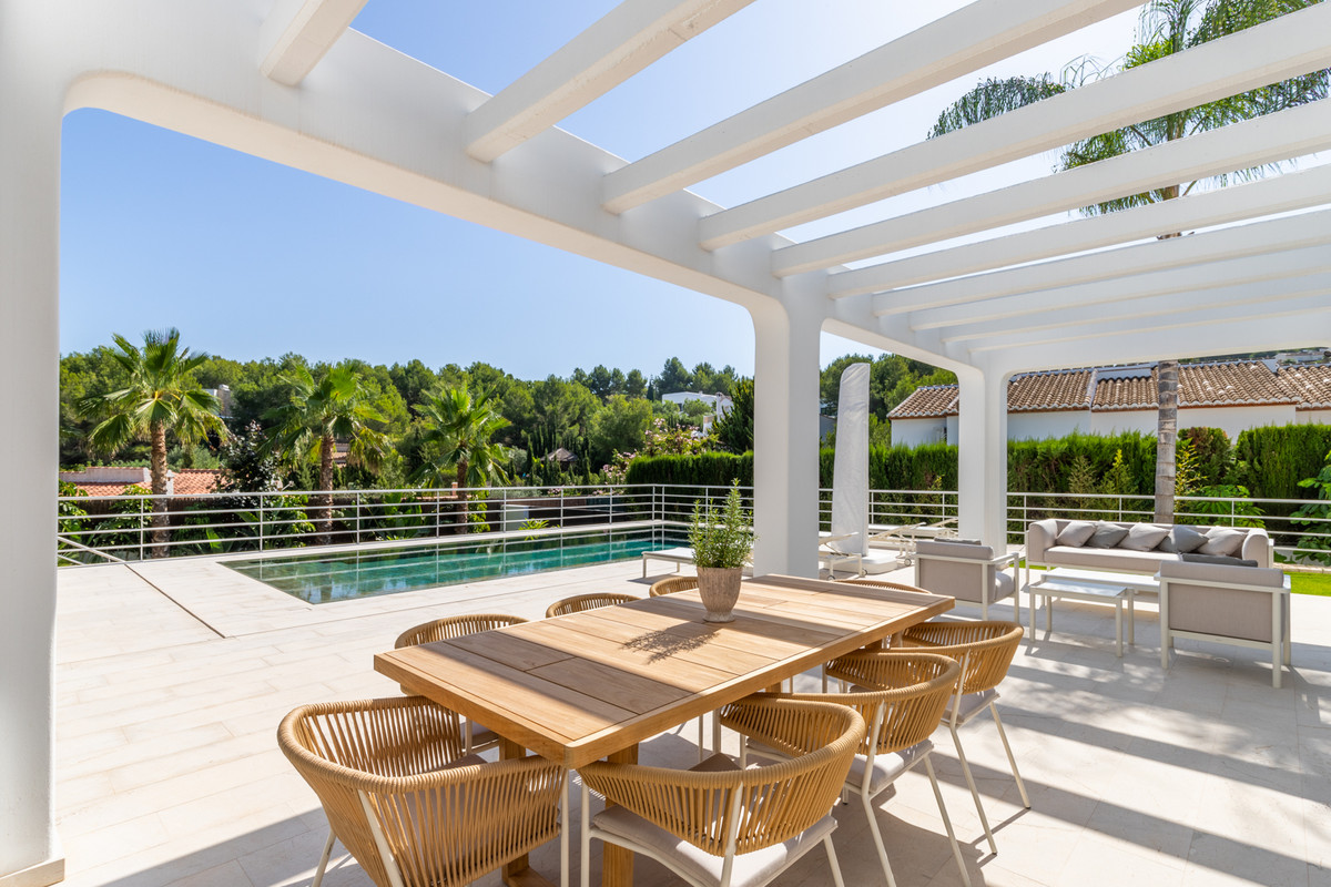 Se vende Villa - Chalet de 4 dormitorios en Costa Blanca, Alicante, España
