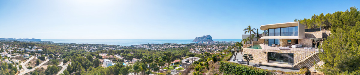 4 Bed Townhouse for sale in La Fustera Costa Blanca, Alicante, Spain