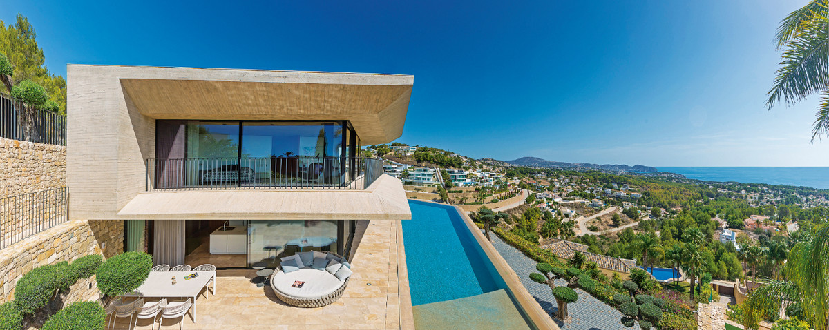 4 Bed Townhouse for sale in La Fustera Costa Blanca, Alicante, Spain