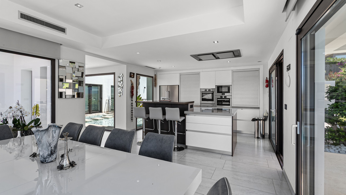 5 Bed Townhouse for sale in Javea Costa Blanca, Alicante, Spain