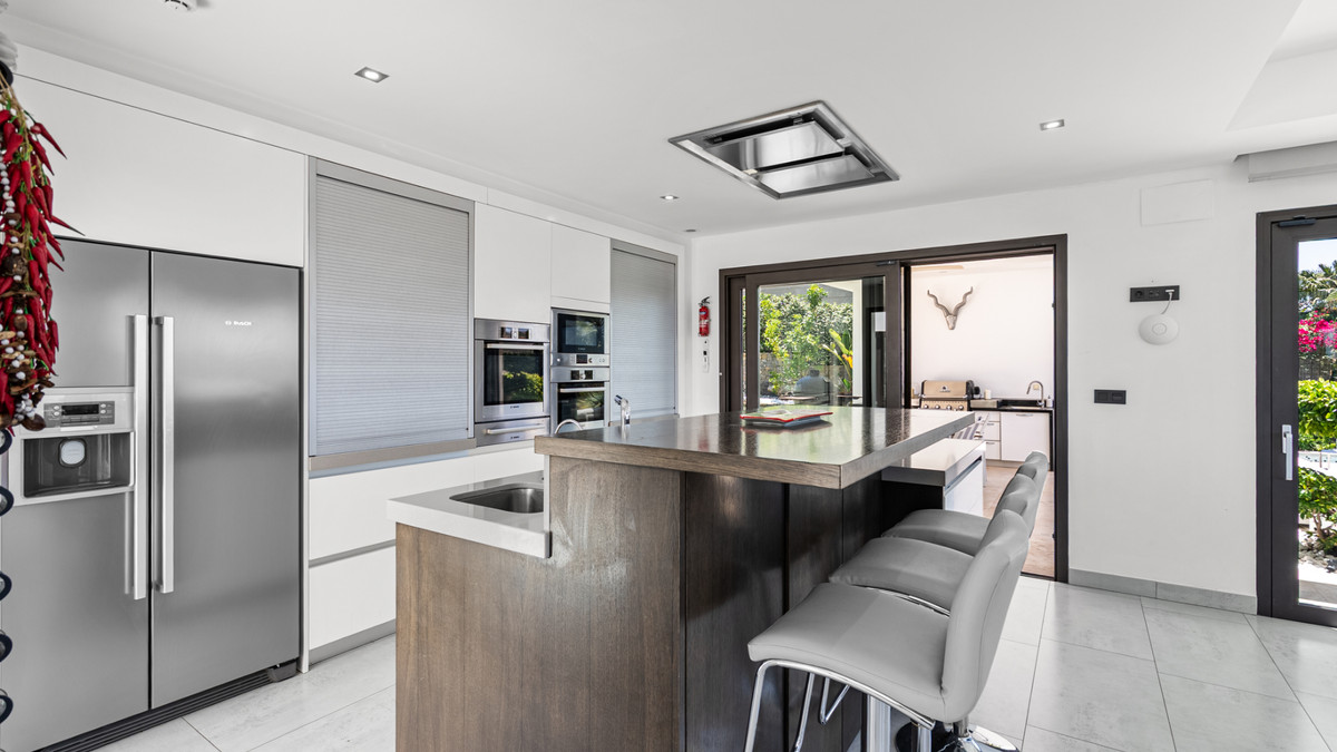 5 Bed Townhouse for sale in Javea Costa Blanca, Alicante, Spain