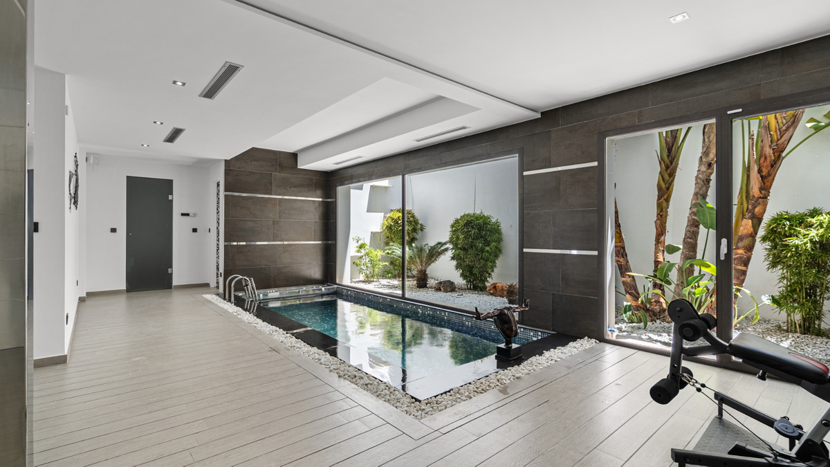 5 Bed Townhouse for sale in Javea Costa Blanca, Alicante, Spain