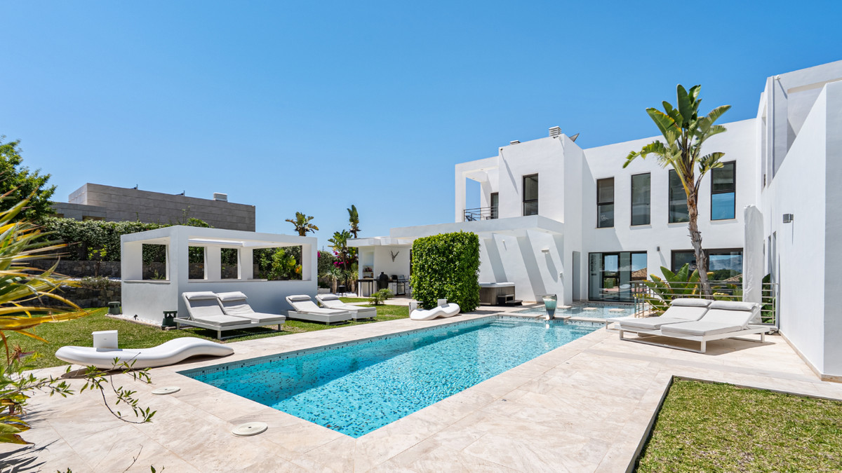 5 Bed Townhouse for sale in Javea Costa Blanca, Alicante, Spain