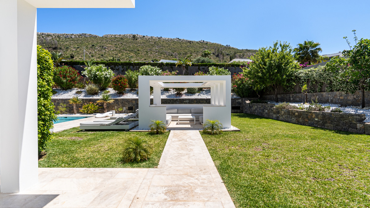 5 Bed Townhouse for sale in Javea Costa Blanca, Alicante, Spain