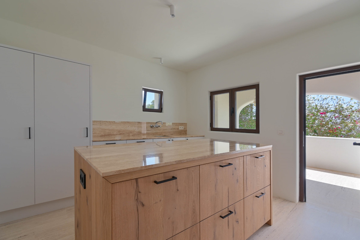 5 Bed Townhouse for sale in Benissa Costa Blanca, Alicante, Spain