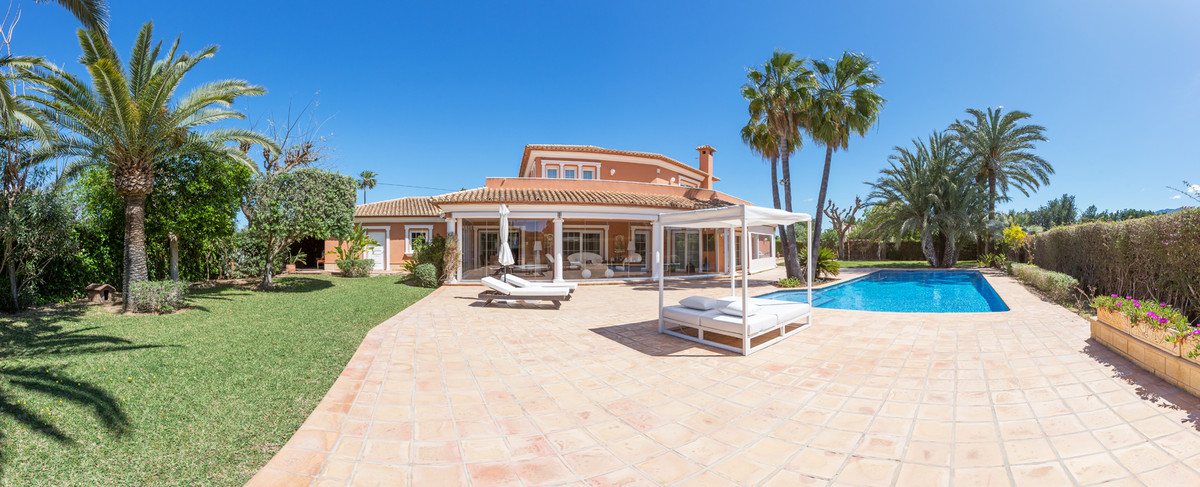 Se vende Villa - Chalet de 7 dormitorios en Costa Blanca, Alicante, España