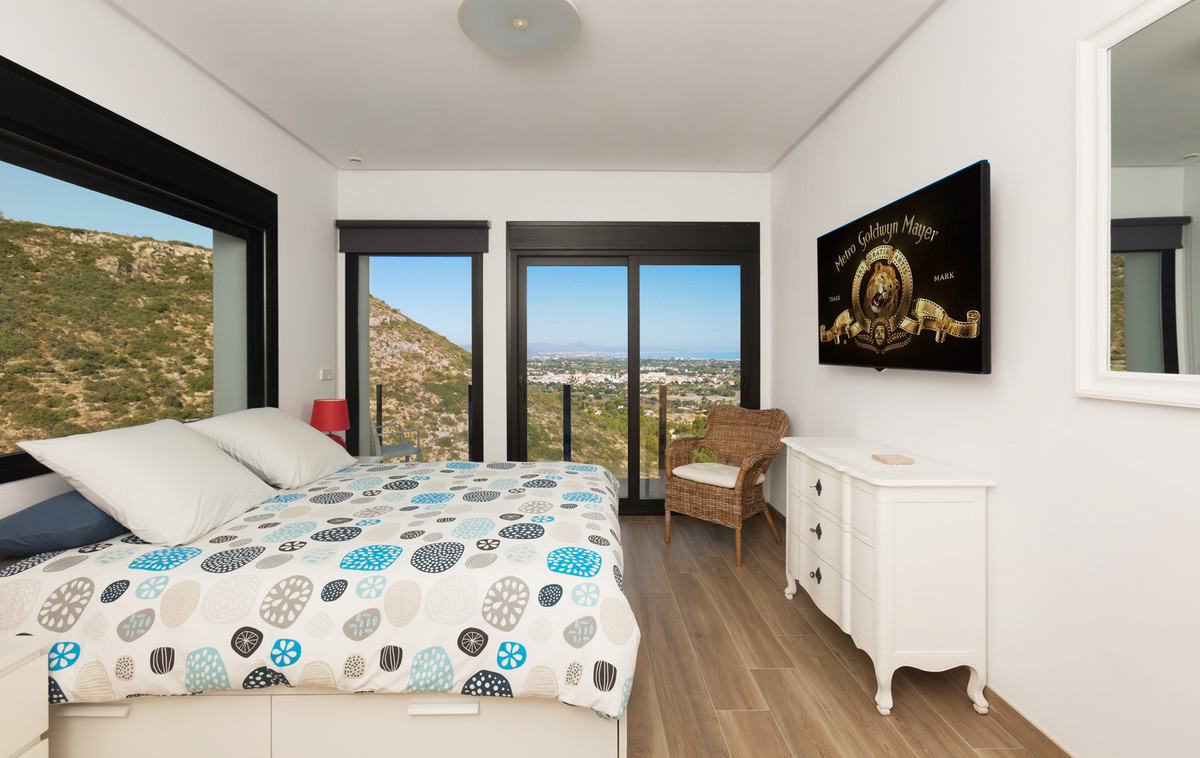 3 Bed Townhouse for sale in Denia Costa Blanca, Alicante, Spain
