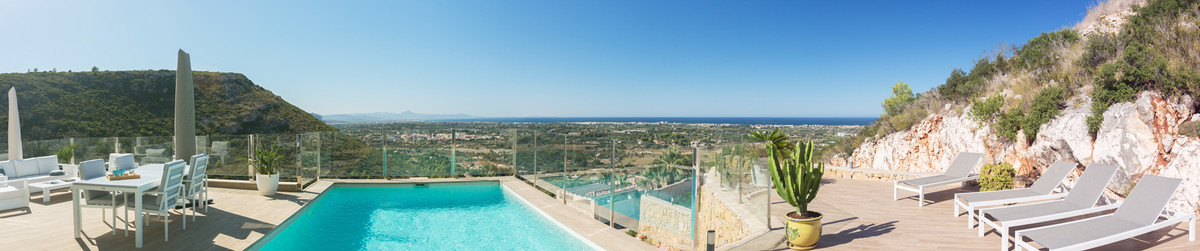 3 Bed Townhouse for sale in Denia Costa Blanca, Alicante, Spain