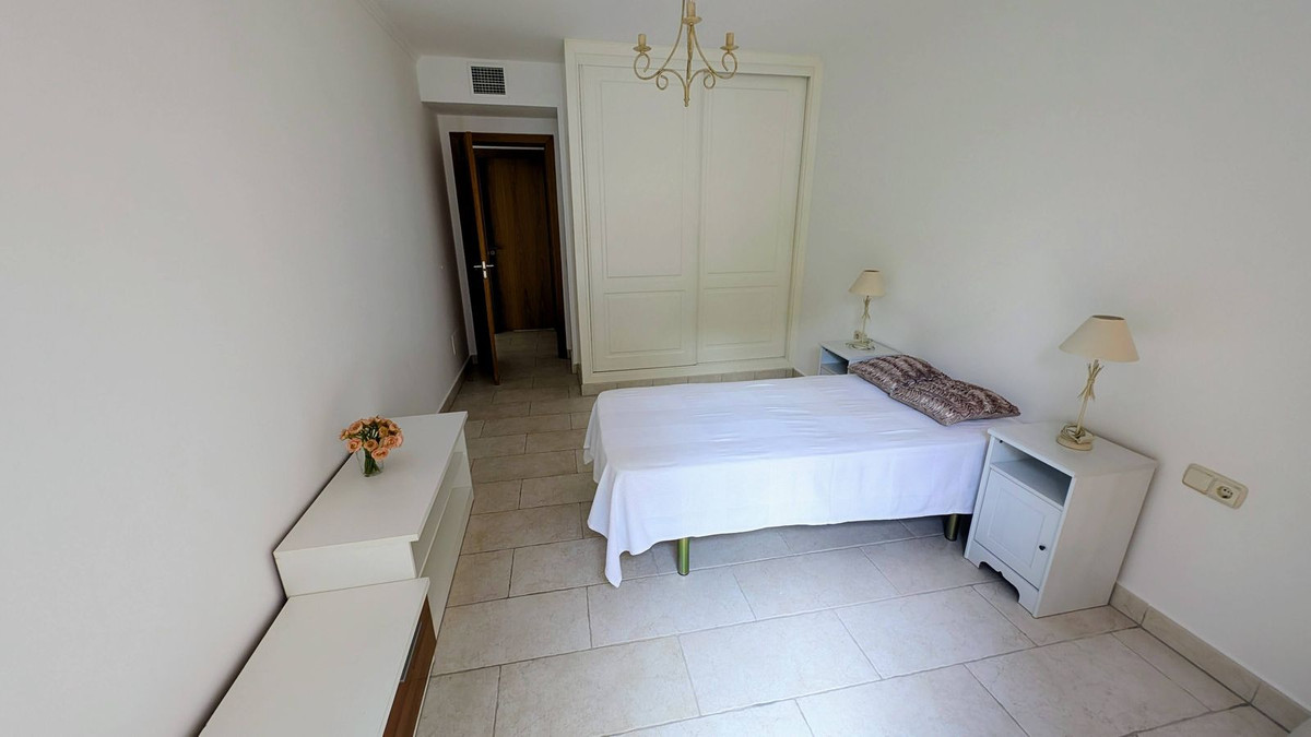 Se vende Apartamento Planta Baja de 2 dormitorios en Costa Del Sol, Málaga, España
