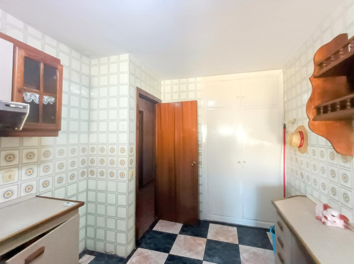 4 Bed Apartment for sale in La Roca Málaga Ciudad, Málaga, Spain