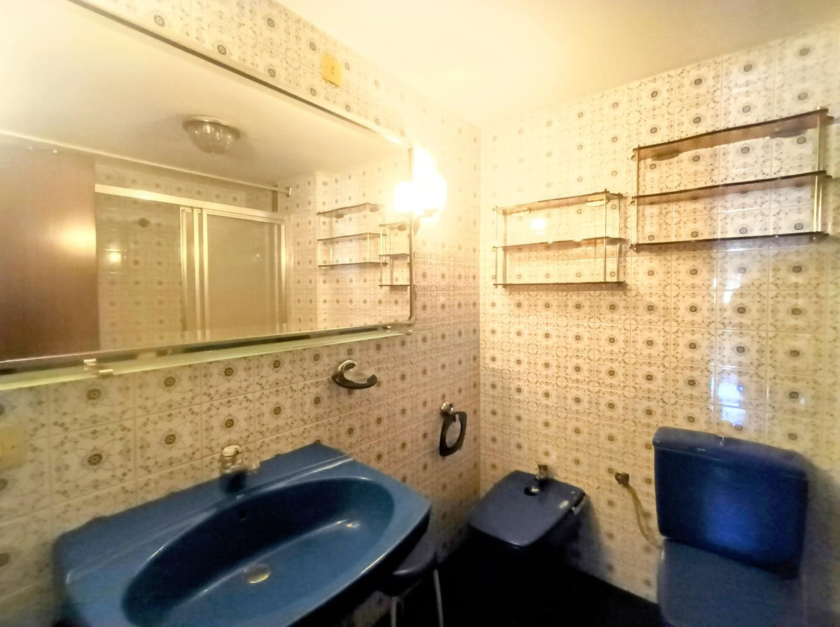 4 Bed Apartment for sale in La Roca Málaga Ciudad, Málaga, Spain