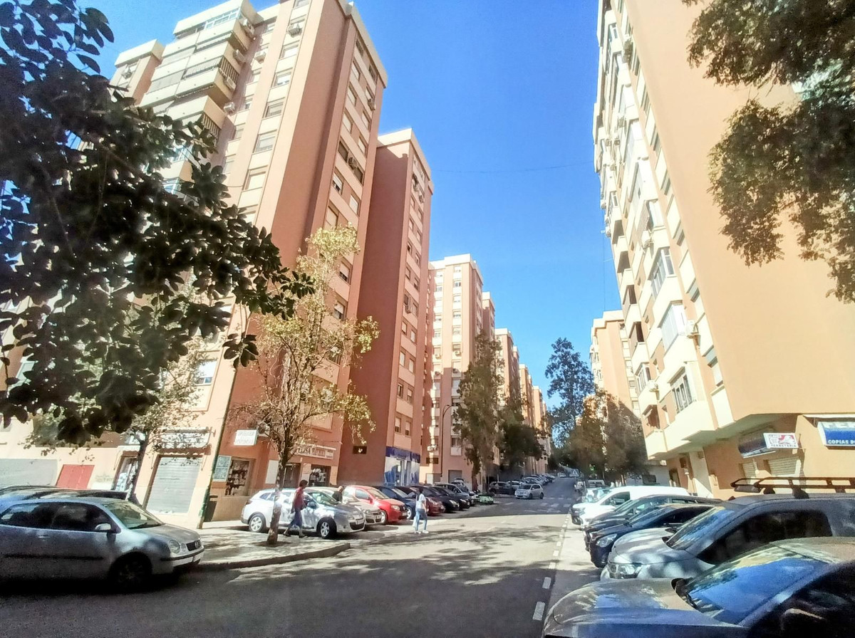 4 Bed Apartment for sale in La Roca Málaga Ciudad, Málaga, Spain