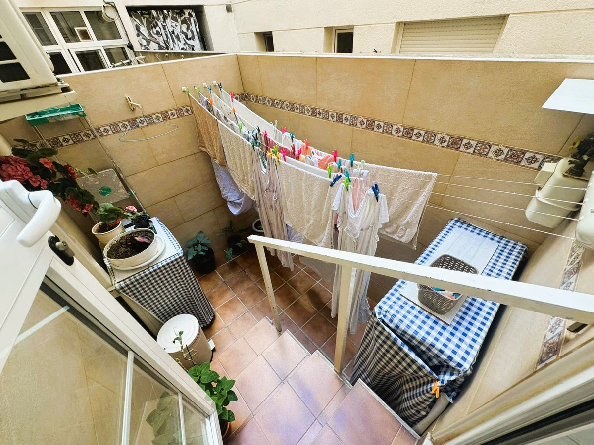 3 Bed Apartment for sale in Las Lagunas Costa Del Sol, Málaga, Spain