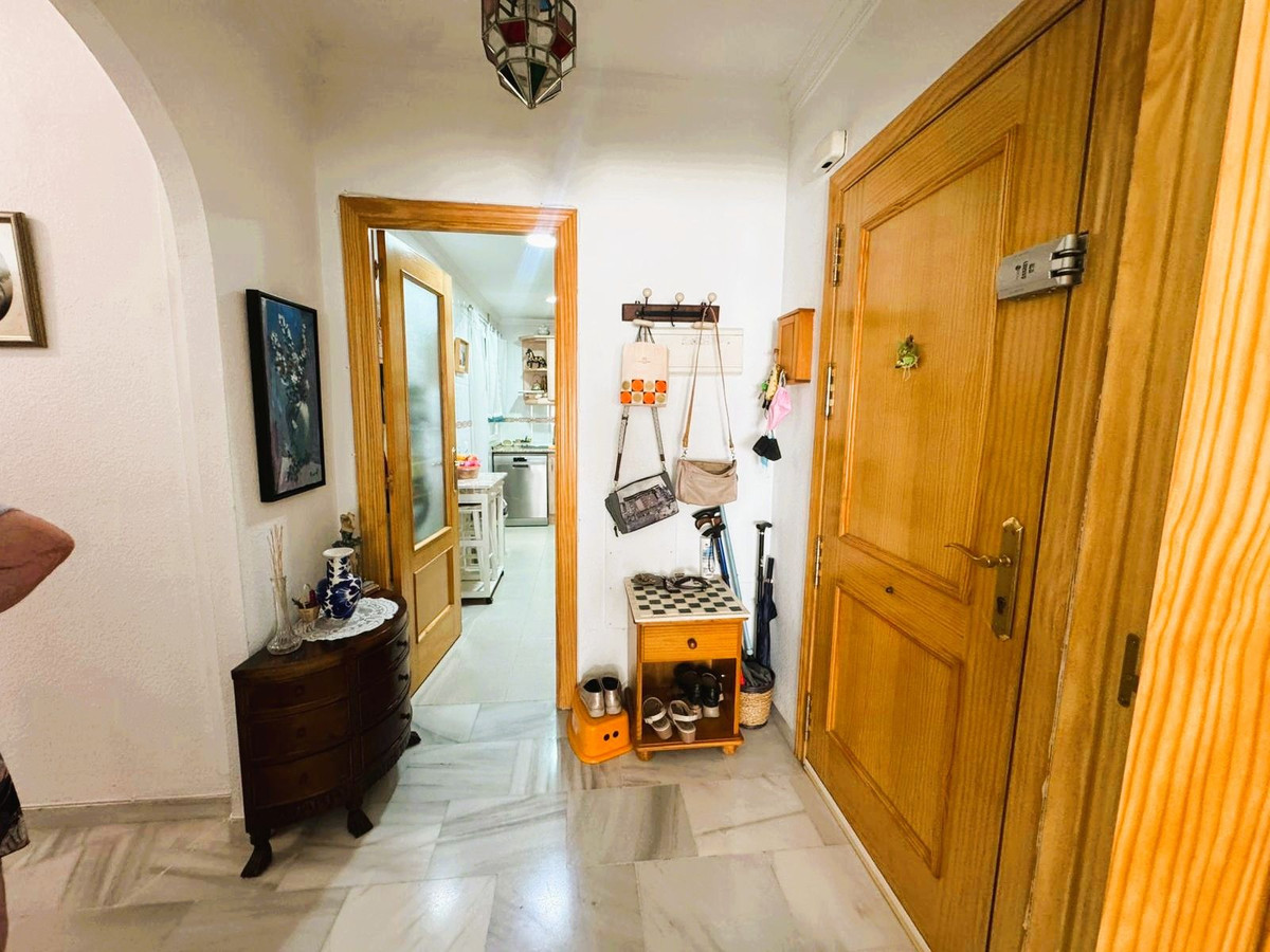 3 Bed Apartment for sale in Las Lagunas Costa Del Sol, Málaga, Spain