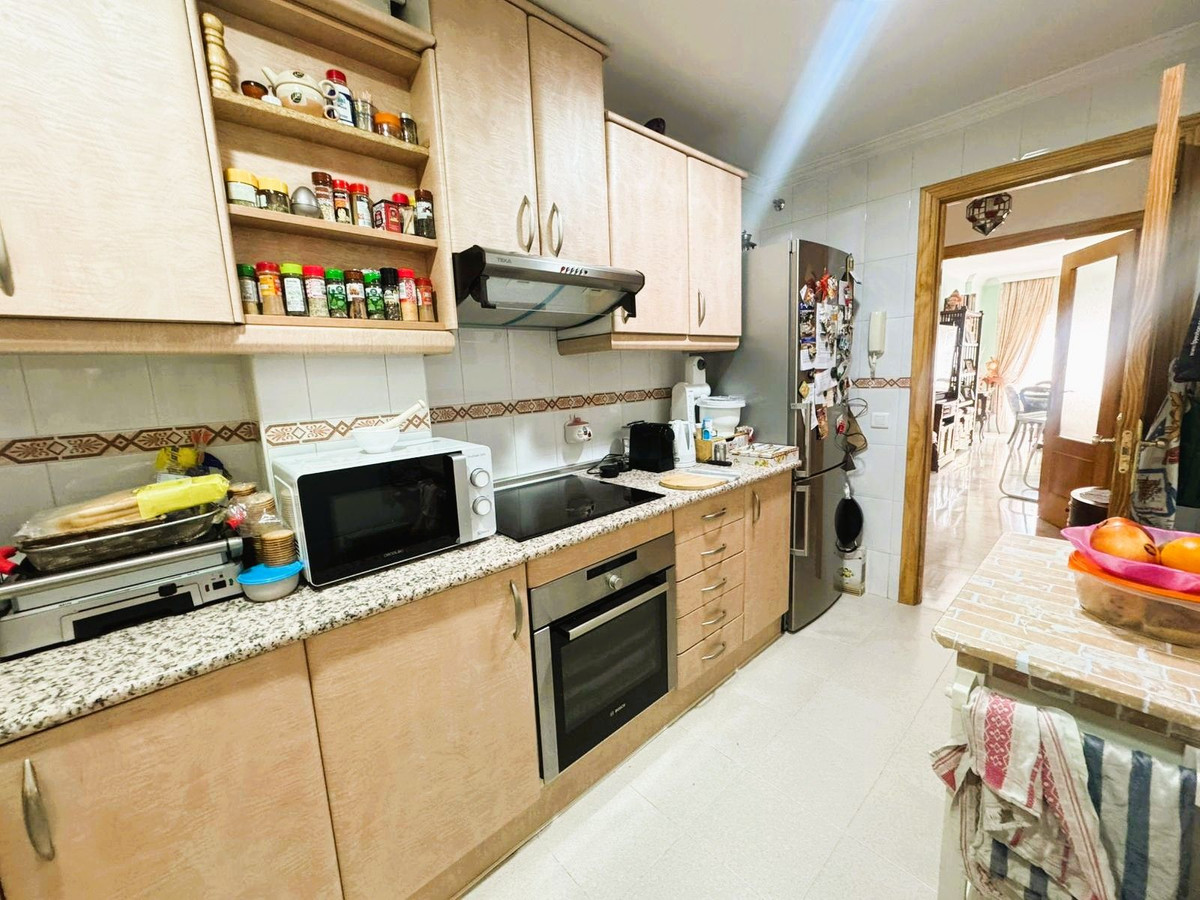 3 Bed Apartment for sale in Las Lagunas Costa Del Sol, Málaga, Spain