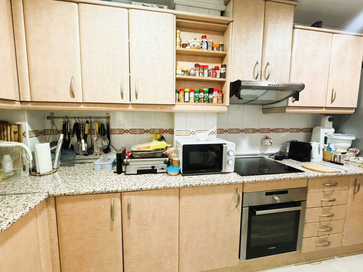 3 Bed Apartment for sale in Las Lagunas Costa Del Sol, Málaga, Spain