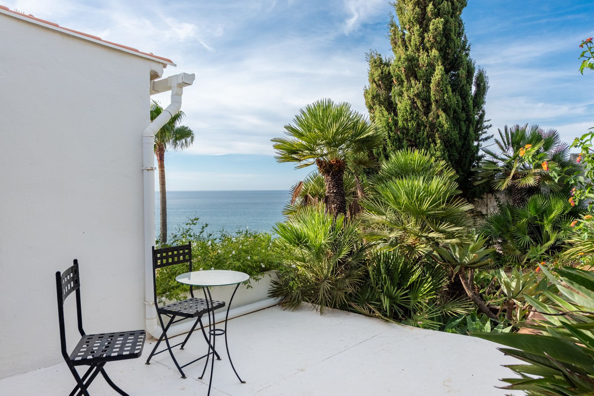3 Bed Townhouse for sale in Manilva Costa Del Sol, Málaga, Spain