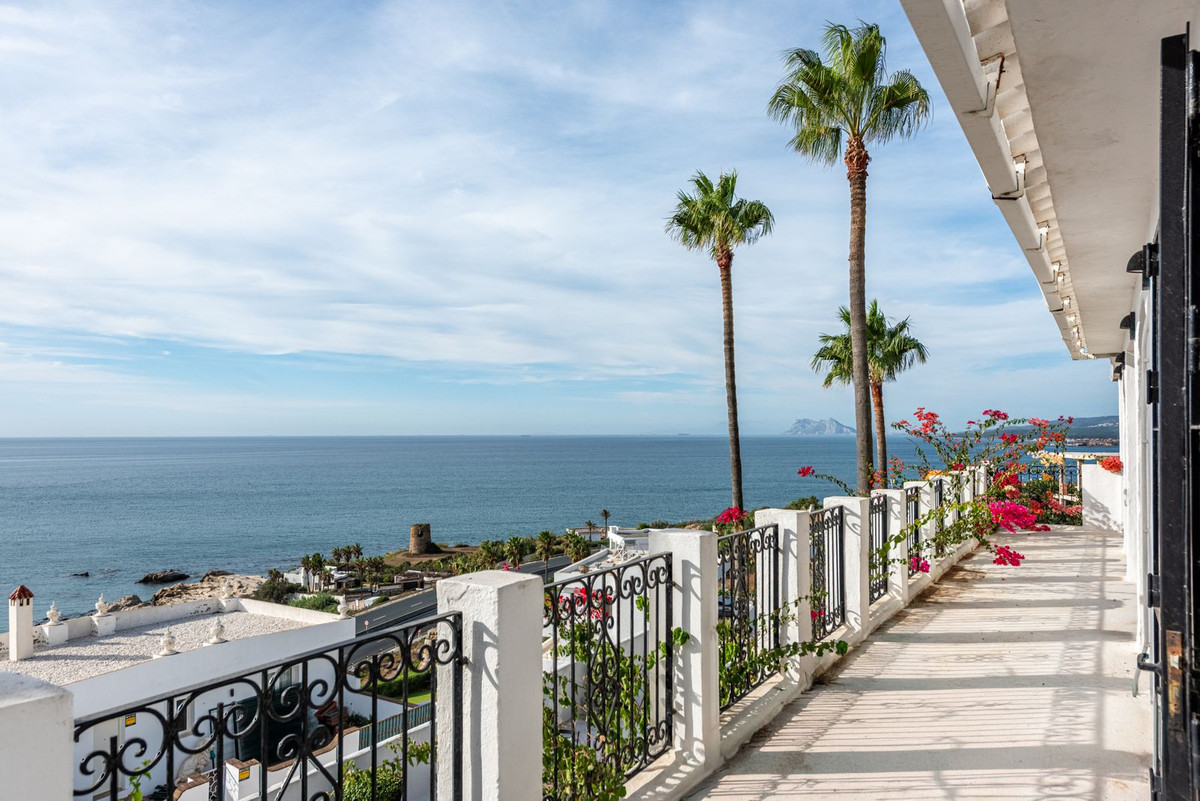 3 Bed Townhouse for sale in Manilva Costa Del Sol, Málaga, Spain