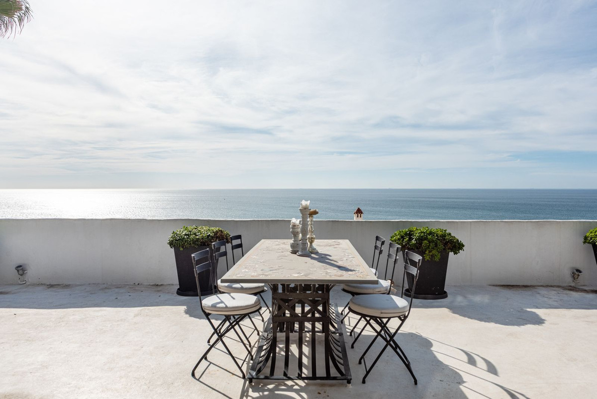 3 Bed Townhouse for sale in Manilva Costa Del Sol, Málaga, Spain