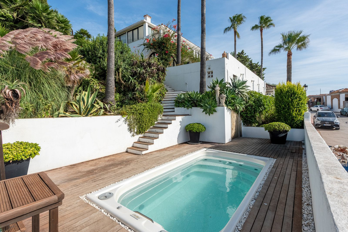3 Bed Townhouse for sale in Manilva Costa Del Sol, Málaga, Spain