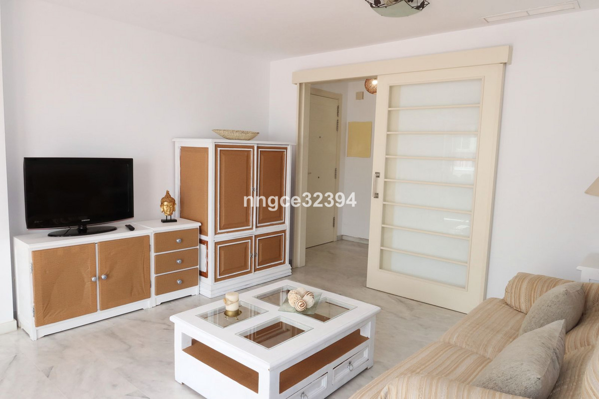 4 Bed Apartment for sale in Estepona Costa Del Sol, Málaga, Spain