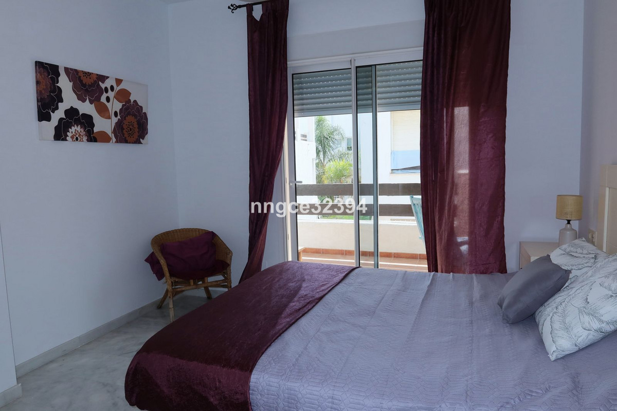4 Bed Apartment for sale in Estepona Costa Del Sol, Málaga, Spain